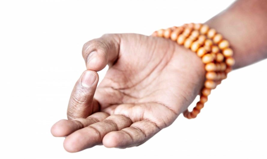 14 Meditation Hand Positions & Their Benefits